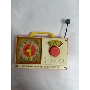 Vintage Fisher Price Musical Clock Radio " Hickory Dickory Dock" Play Radio